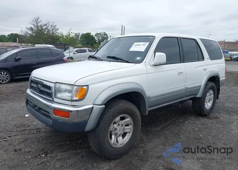 1998 Toyota 4Runner Sr5 V6 Limited from USA, damaged, VIN JT3HN87R9W9008226